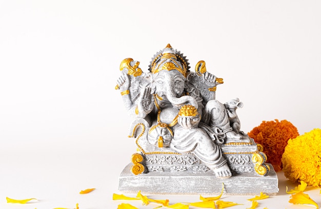 Glückliches Ganesh Chaturthi Festival mit Lord Ganesha Statue