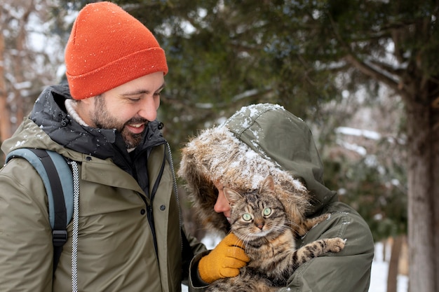 Foto glückliches paar winterzeit hautnah