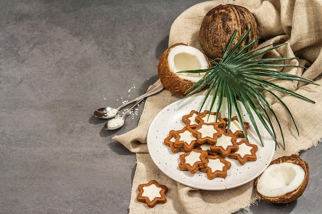 Glutenfreie und laktosefreie Kokoskekse Hausgemachtes gesundes Gebäck veganer Lebensstil