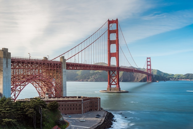 Golden Gate Bridge durante um bom tempo