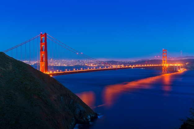 Golden gate bridge san francisco puesta de sol california