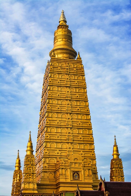 Golden Pagoda Templo de estupa dorada, Tailandia