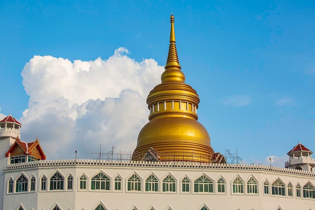 Goldene Pagode in Thailand Schönstes Wahrzeichen