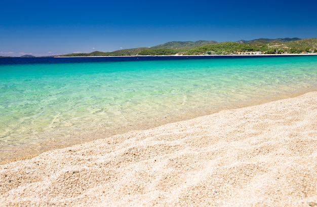 Foto goldener strand im griechenland