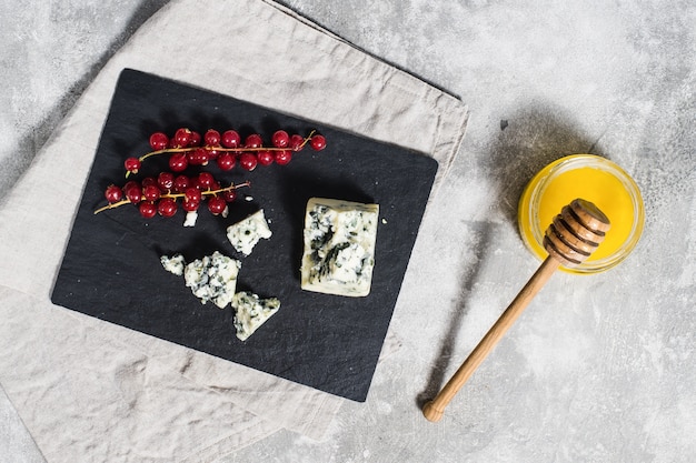 Gorgonzola francesa, miel.