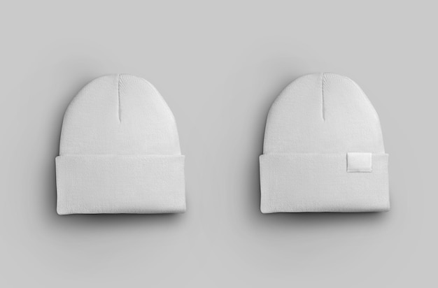 Gorro cálido blanco con etiqueta