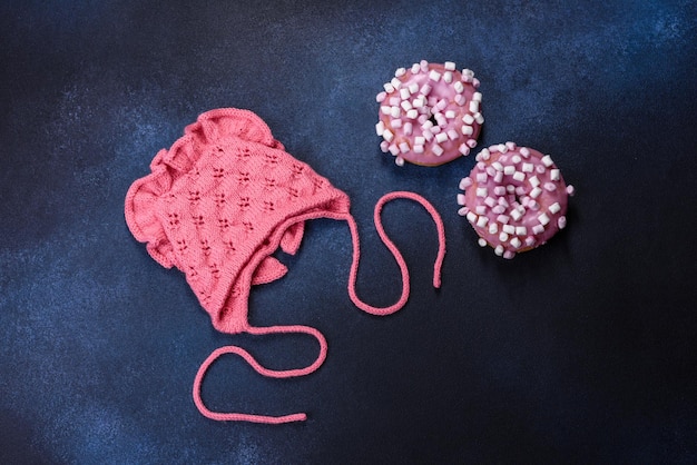 Gorro rosa para niño pequeño Vestimenta en los primeros días de vida del niño