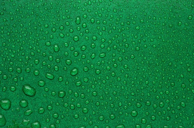 gota de agua abstracta en color verde