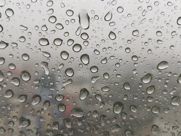 Foto gota de lluvia en la ventana