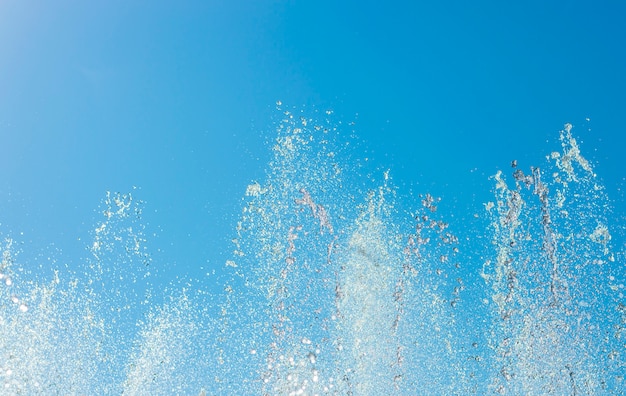 gotas de agua en el aire