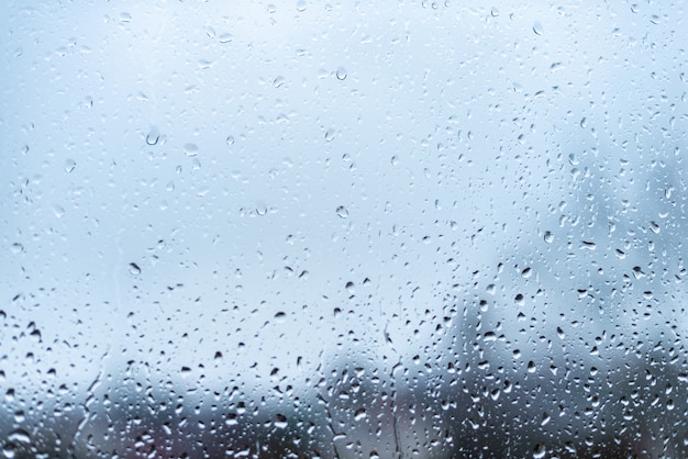 Gotas de agua sobre cristal de ventanas