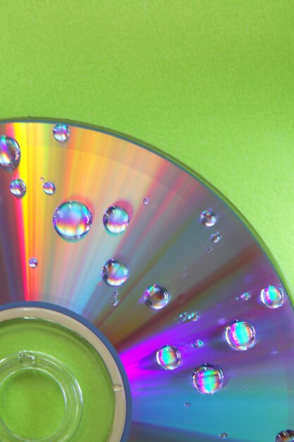 Gotas de água em um cd