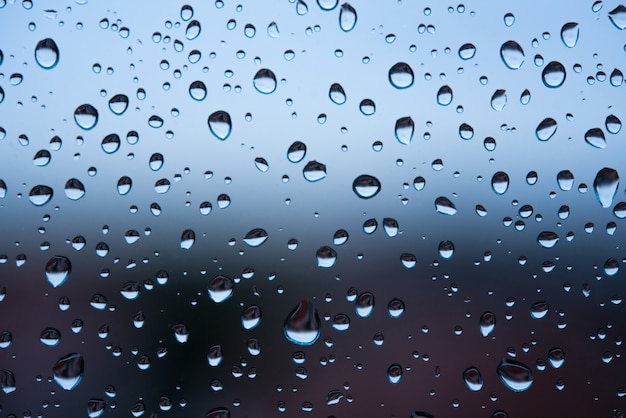 Gotas de chuva em uma janela