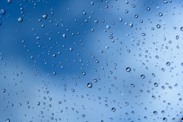 Gotas de chuva em uma vidraça