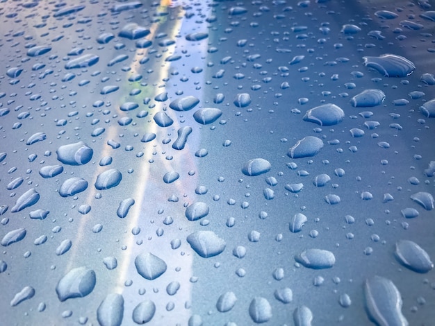 Gotas en el fondo del colorante del coche