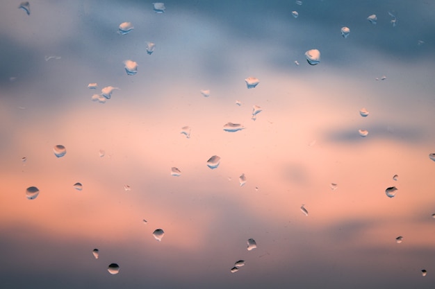 Gotas de lluvia en la ventana