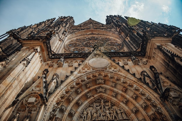 La gótica Catedral de San Vito en el complejo del Castillo de Praga República Checa Castillo de Praga