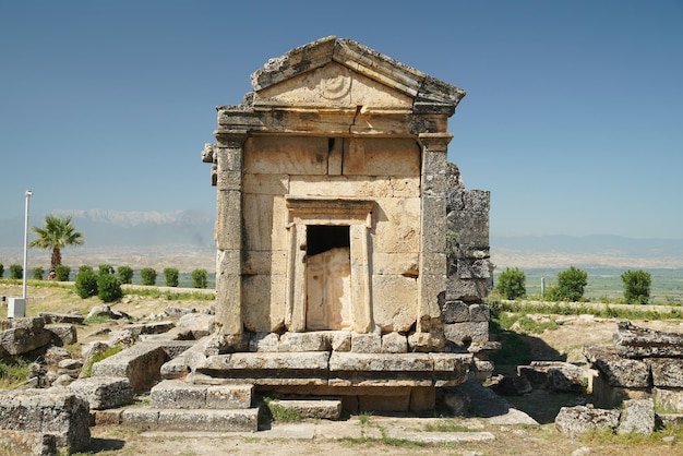 Grab in der antiken Stadt Hierapolis Pamukkale Denizli Turkiye