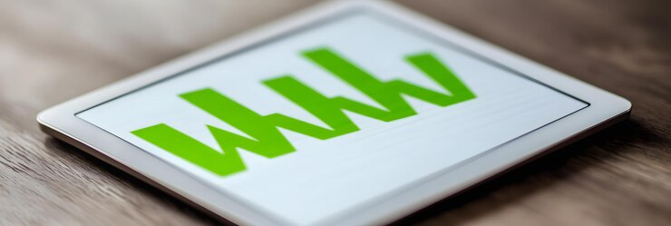 Foto gráfico de crecimiento de los ingresos en la tableta digital