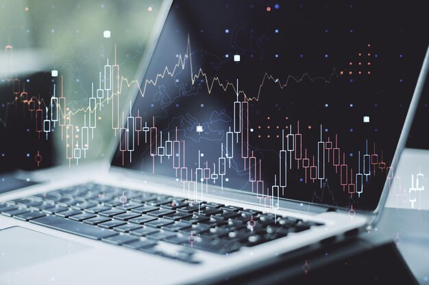 Gráfico financeiro criativo abstrato sobre forex de fundo de laptop moderno e conceito de investimento Multiexposição