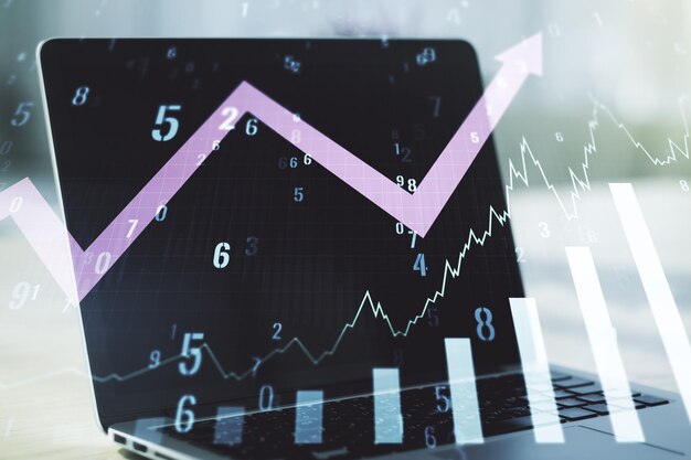 Gráfico financiero creativo abstracto con flecha hacia arriba en el moderno concepto de inversión y forex de fondo portátil Multiexposición