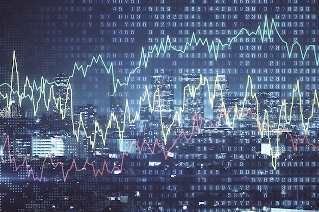 Gráfico financiero sobre el paisaje nocturno de la ciudad con edificios altos fondo concepto de análisis de exposición múltiple