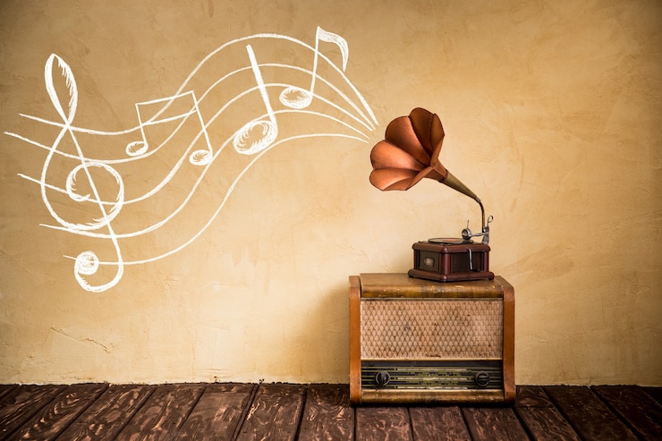 Foto gramófono y radio vintage. concepto de música retro