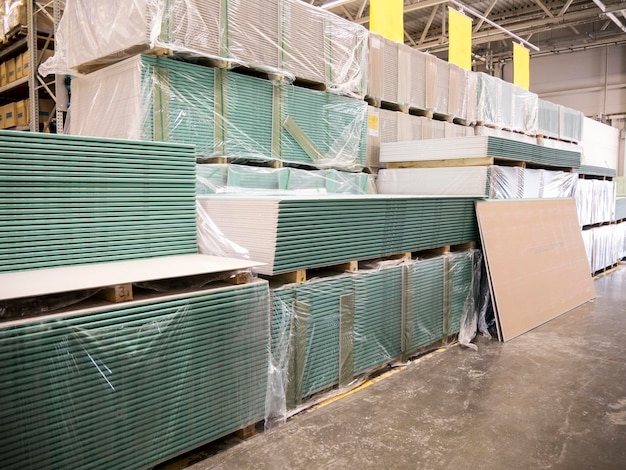 Foto gran almacén de muebles de un almacén industrial almacén de materiales de construcción