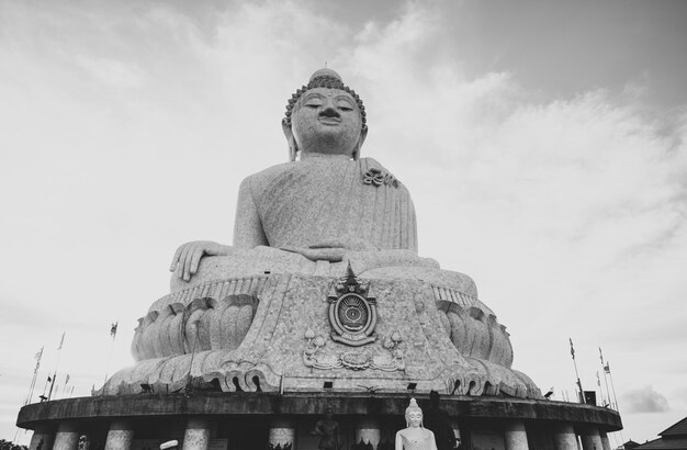 Gran estatua de Buda en phuket