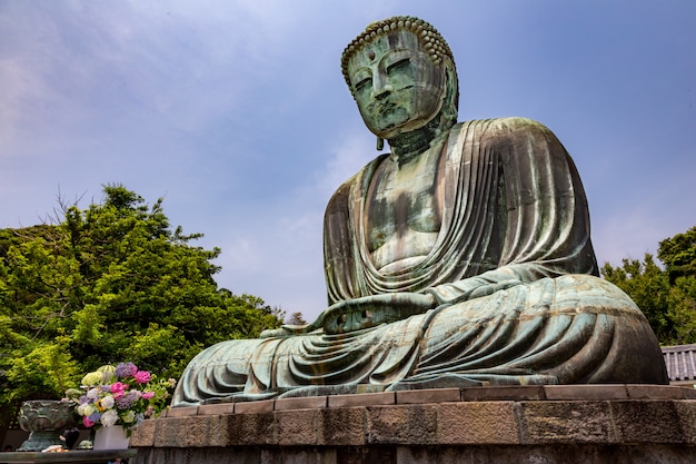 Gran estatua de Buda del templo Kotuku-in en Kamakura, Japón