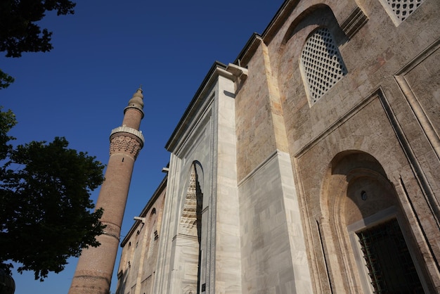 Foto la gran mezquita de bursa ulu camii en la ciudad de bursa, turquía