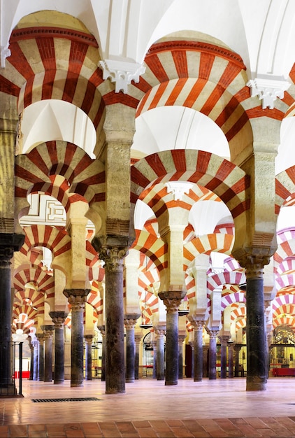 Foto la gran mezquita de córdoba (la mezquita), españa