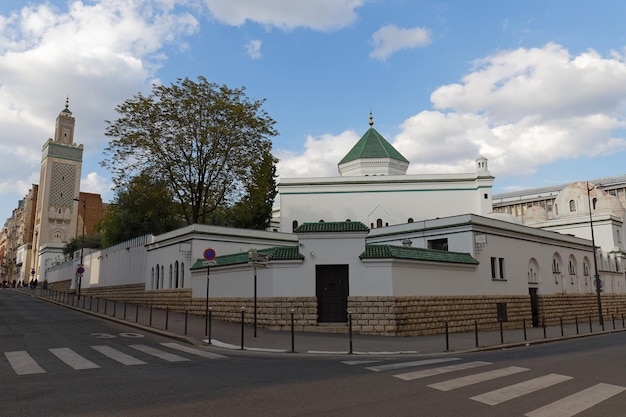 Gran Mezquita de París templo musulmán en Francia Fue fundada en 1926 como muestra de gratitud a los tirailleurs musulmanes