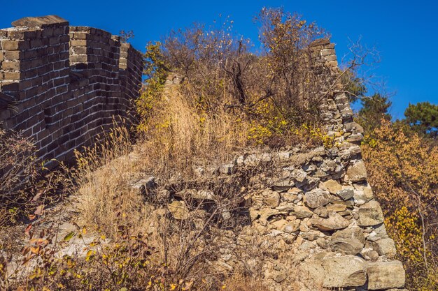 la gran muralla china la gran muralla china es una serie de fortificaciones hechas de ladrillo de piedra