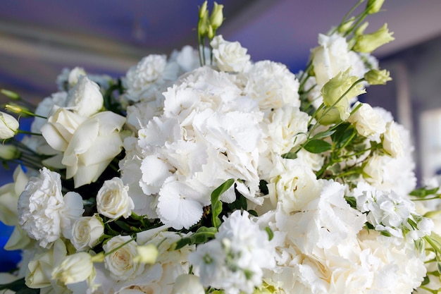 Un gran ramo de rosas blancas, textura