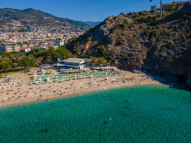 gran vista del mar y la costa desde el aire