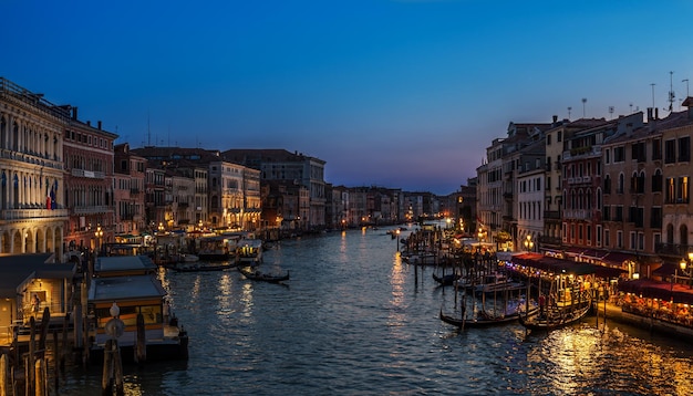 Grande Canal à noite, Veneza