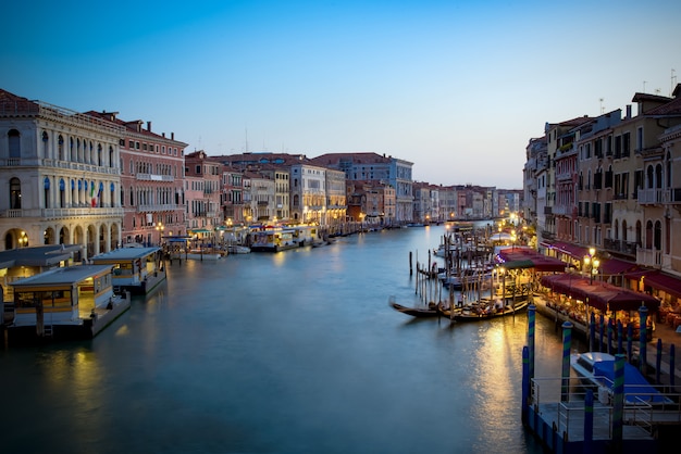 Grande Canal à noite, Veneza