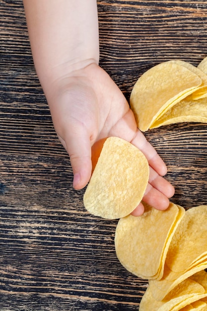 Grande número de batatas fritas