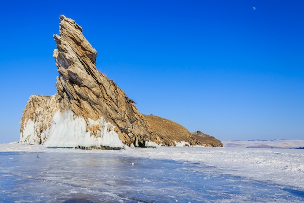 Grande paisagem no lago Baikal do inverno, Sibéria, Rússia.
