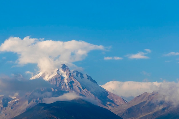 Grande pico da montanha