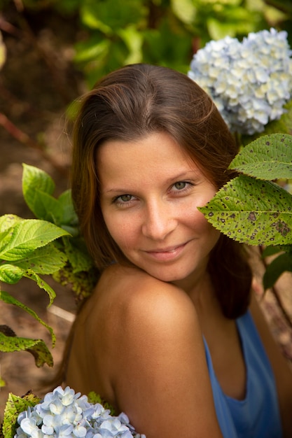 Foto grande retrato de uma mulher