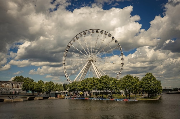 La Grande Roue de Montral - Noria en el Viejo Puerto de Montreal, Canadá