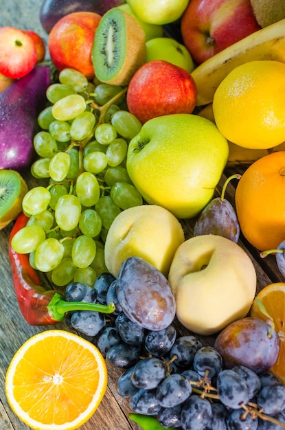 Grande variedade de frutas e legumes closeup