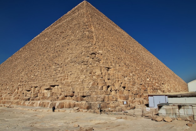 Grandes pirámides del antiguo Egipto en Giza El Cairo