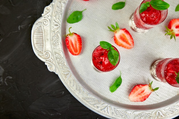 Foto granita de morango refrescante de verão