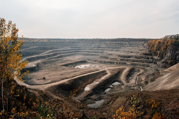 Granitsteinbruch. Gewinnung von Granit.