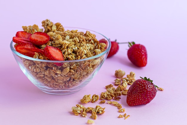 Granola caseira com morango