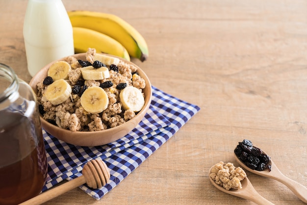 granola com banana