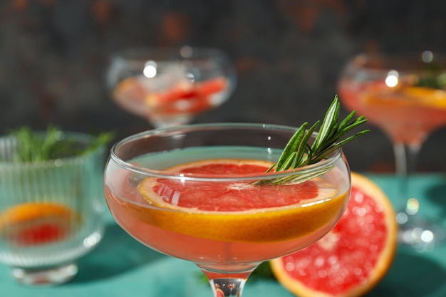 Grapefruit-Cocktail-Alkohol oder alkoholfreies Getränk für die Party
